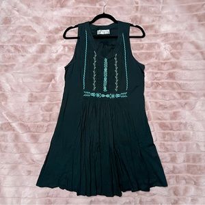 Vintage Soul Sleeveless Tunic in Black Cotton with Blue Embroidery Size L